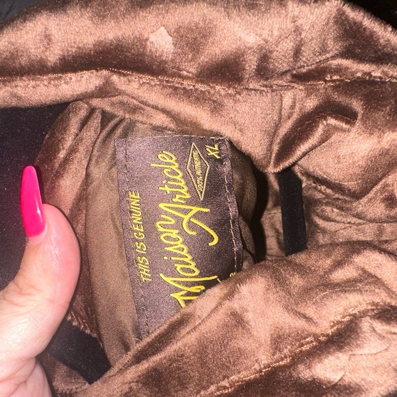 Maison Article Men’s Page free jacket. Brown, super soft velvet feeling fabric. - Picture 11 of 13